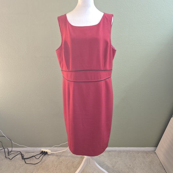 💝 2/$15 or 3/$20  Evan Picone Red Midi Dress - Picture 2 of 4
